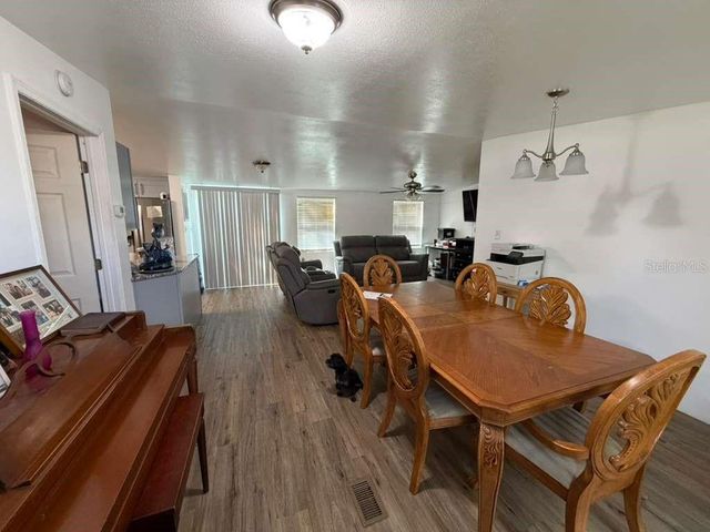 2412 ISLAND OAKS W, Lakeland, FL 33805