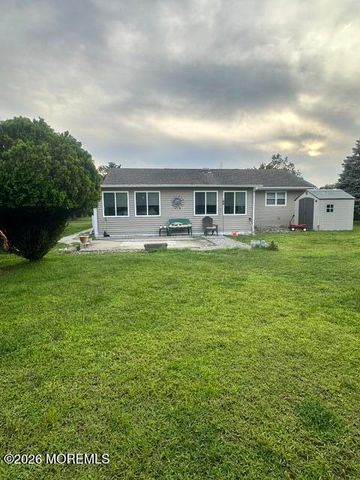 20 Le Lamentin Drive, Toms River, NJ 08757