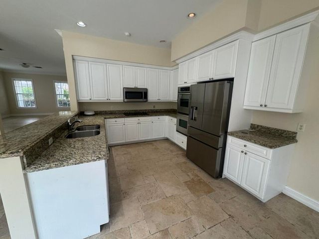 2200 SW 13th Avenue, Fort Lauderdale, FL 33315