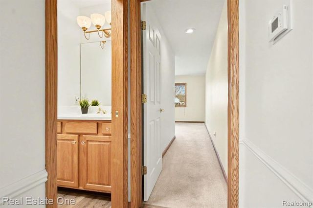 5661 Macintosh Drive, Bay City, MI 48706
