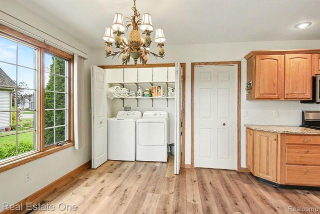 5661 Macintosh Drive, Bay City, MI 48706