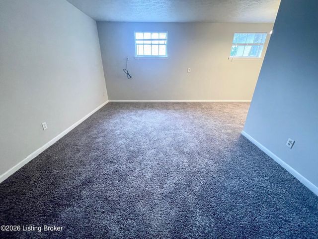 116 E Harrison Ave 1, Clarksville, IN 47129