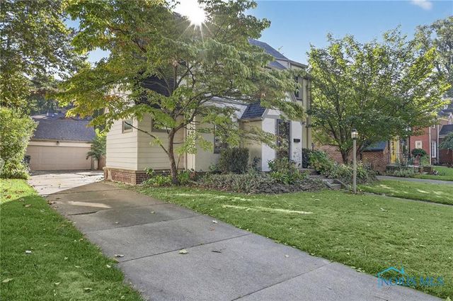 2924 Goddard Road, Toledo, OH 43606