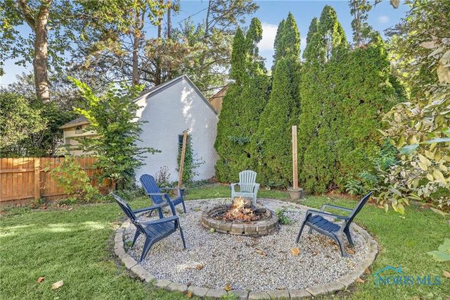 2924 Goddard Road, Toledo, OH 43606