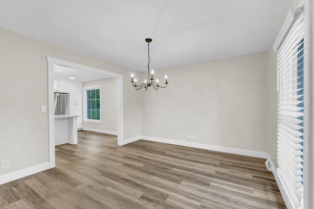 351 Hampshire Dr, Clarksville, TN 37043