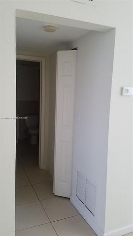 12890 NE 8th Avenue 101, North Miami, FL 33161