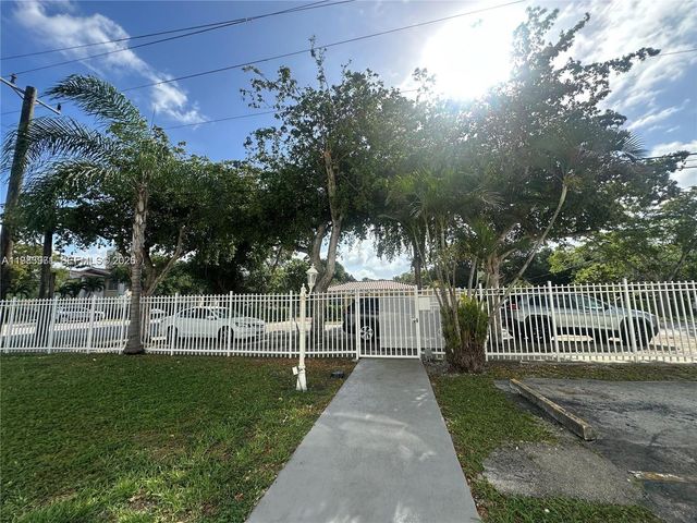 12890 NE 8th Avenue 101, North Miami, FL 33161