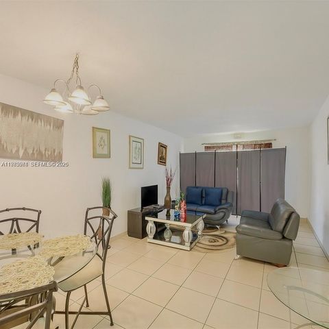 12890 NE 8th Avenue 101, North Miami, FL 33161