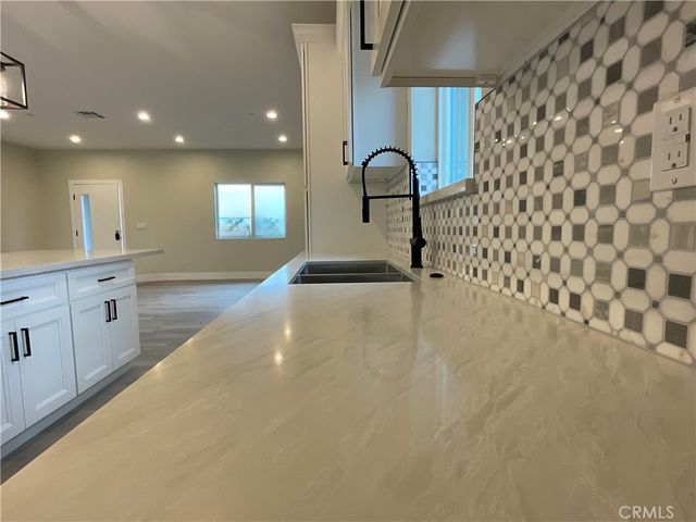 310 N Western, Hemet, CA 92543