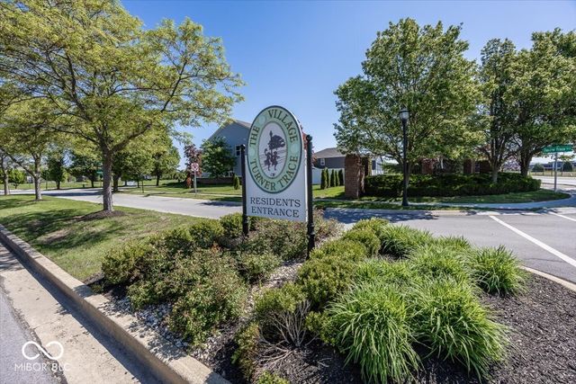 1351 Turner Trace Place N, Avon, IN 46123