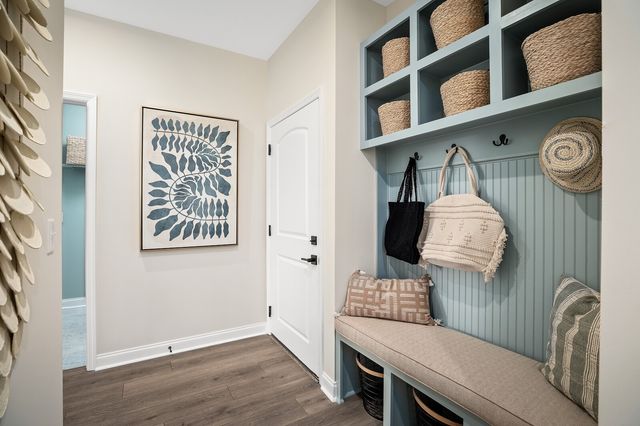 7689 Hatcher Heights Dr, Fairview, TN 37062