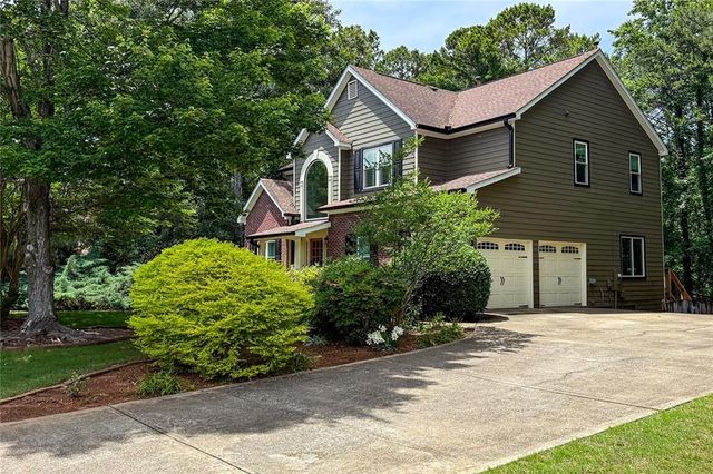 230 Wentworth Drive, Holly Springs, GA 30114