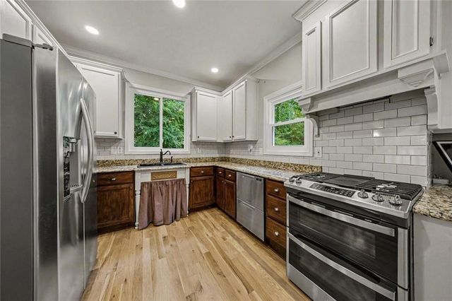 230 Wentworth Drive, Holly Springs, GA 30114