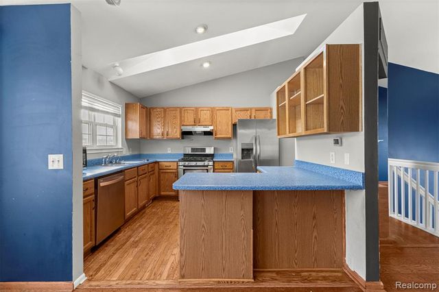 7595 Streamwood Drive, Ypsilanti, MI 48197