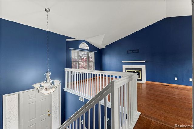 7595 Streamwood Drive, Ypsilanti, MI 48197