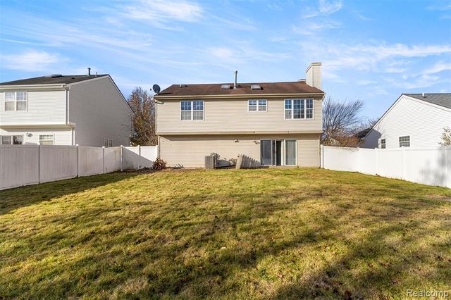 7595 Streamwood Drive, Ypsilanti, MI 48197