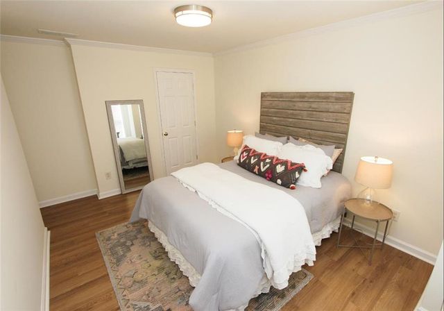 5008 Foxfield SE Trace 14, Atlanta, GA 30339