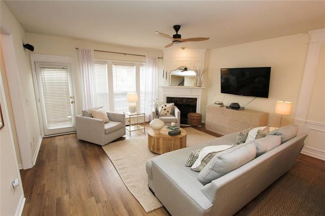 5008 Foxfield SE Trace 14, Atlanta, GA 30339