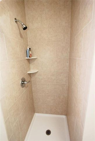 5008 Foxfield SE Trace 14, Atlanta, GA 30339