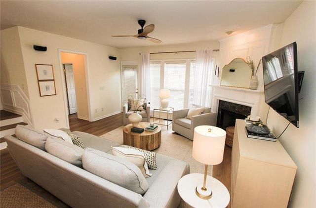 5008 Foxfield SE Trace 14, Atlanta, GA 30339