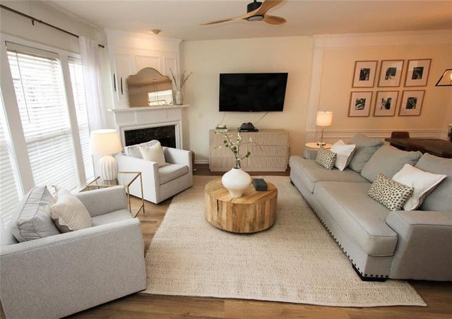 5008 Foxfield SE Trace 14, Atlanta, GA 30339