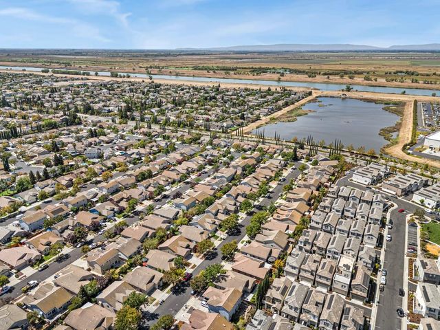 3573 Cooper Isl Rd, West Sacramento, CA 95691