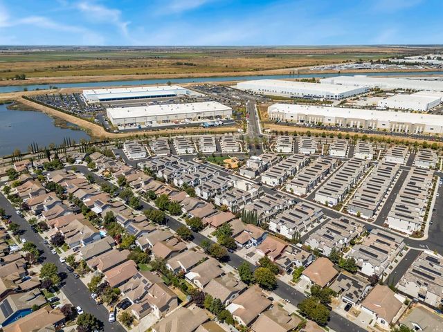 3573 Cooper Isl Rd, West Sacramento, CA 95691