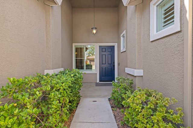 3573 Cooper Isl Rd, West Sacramento, CA 95691
