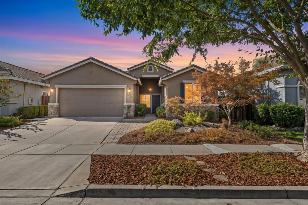 3573 Cooper Isl Rd, West Sacramento, CA 95691