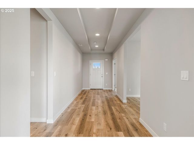 705 E Fourth St, Yamhill, OR 97148