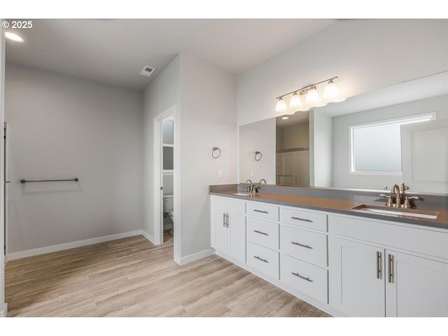 705 E Fourth St, Yamhill, OR 97148