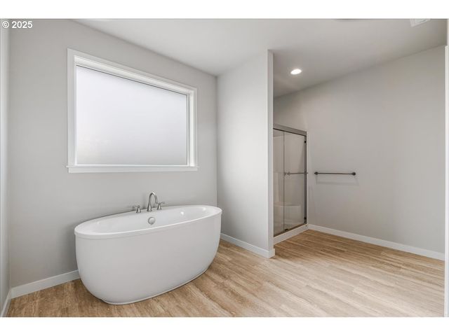 705 E Fourth St, Yamhill, OR 97148