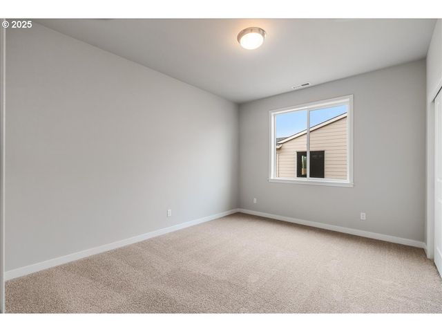 705 E Fourth St, Yamhill, OR 97148