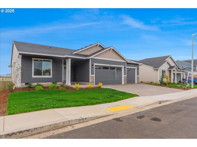 705 E Fourth St, Yamhill, OR 97148