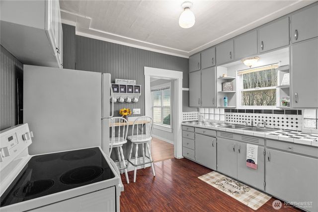 1313 Lincoln Street, Hoquiam, WA 98550