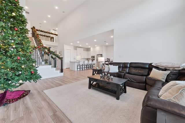 4203 Creek Shore Lane, Fulshear, TX 77441