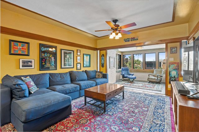 177 Linden Avenue 3, Oak Park, IL 60302