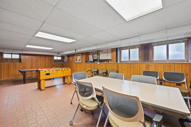 177 Linden Avenue 3, Oak Park, IL 60302