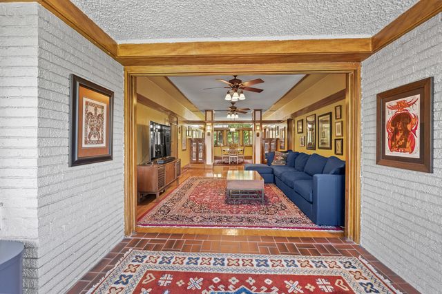 177 Linden Avenue 3, Oak Park, IL 60302