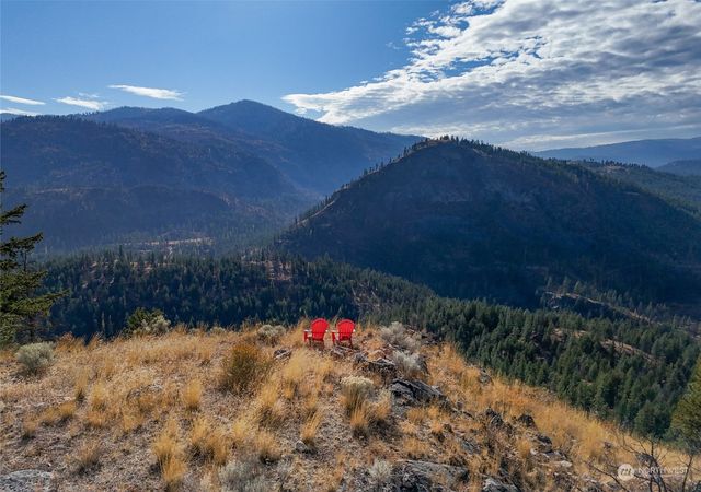 1721 & 1813 Aeneas Valley Road, Tonasket, WA 98855