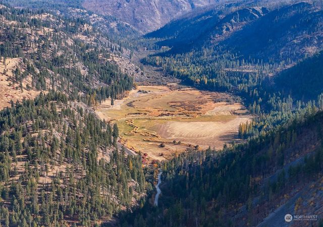 1721 & 1813 Aeneas Valley Road, Tonasket, WA 98855