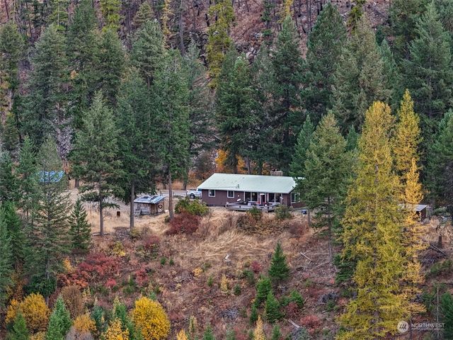 1721 & 1813 Aeneas Valley Road, Tonasket, WA 98855