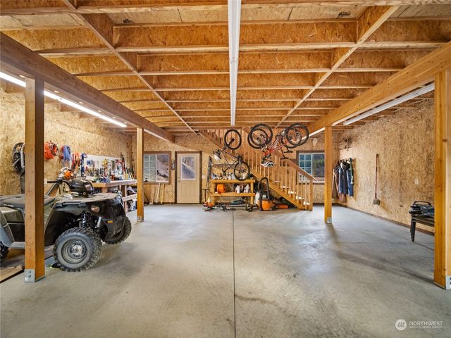 1721 & 1813 Aeneas Valley Road, Tonasket, WA 98855