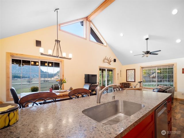 1721 & 1813 Aeneas Valley Road, Tonasket, WA 98855