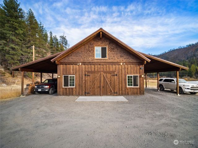 1721 & 1813 Aeneas Valley Road, Tonasket, WA 98855