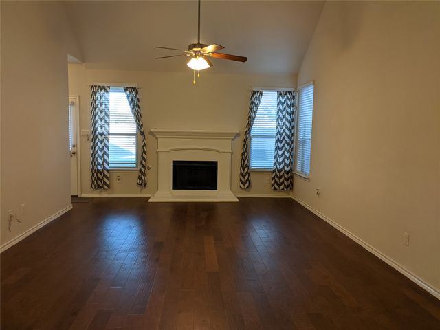 209 Meadows Drive, Argyle, TX 76226