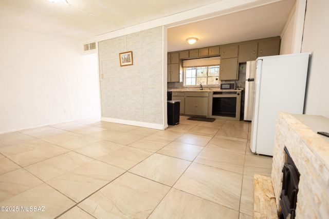 1517 Cochise Drive, Douglas, AZ 85607