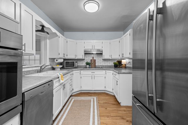 2153 14TH Street, Rock Island, IL 61201