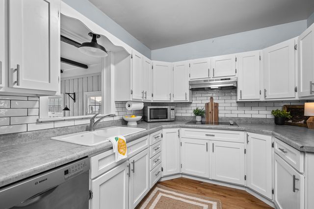 2153 14TH Street, Rock Island, IL 61201