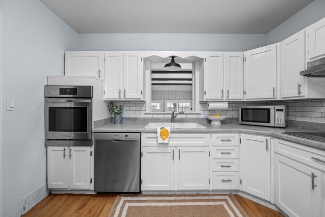 2153 14TH Street, Rock Island, IL 61201